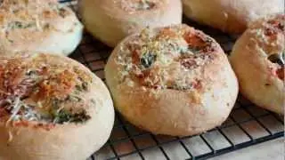 Garlic Parmesan Dinner Rolls Recipe - No-Knead Italian Dinner Rolls
