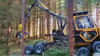 Kinetic 325 8x8 Kombi med Jobo St50