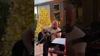 Выступали в акустике на новогоднем корпоративе