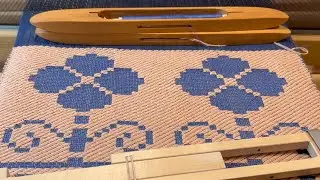 Pseudo-Damask on the Drawloom