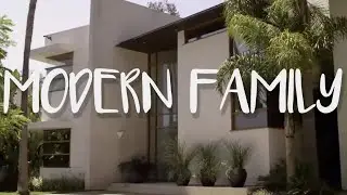 Modern Family Theme Song - FRIENDS Style (Season 1) - Fanmade