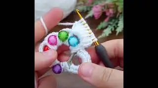 I knitted a cute crochet keychain rabbit on the pull ring with colorful beads!!! Let's watch