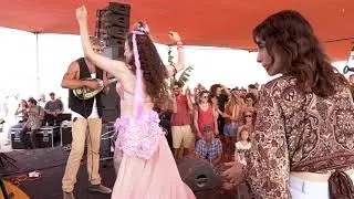 Psychedelic Turkish music & Bellydancer