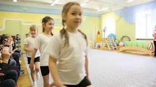 Занятие по физической культуре в подготовительной группе / Авторская методика