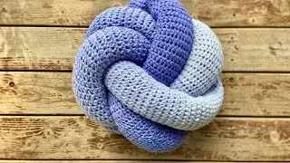 Sedona Knot Cushion from Crochet Southwest Spirit: a unique beginner crochet project