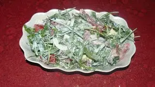 Салат с рукколой. Очень вкусный рецепт, с помидорами, яйцом и колбасой.