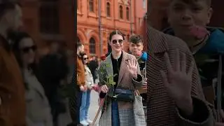 Она хорошая девчонка)) 
