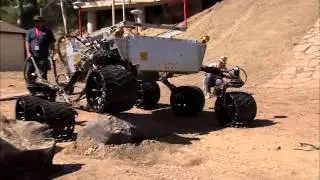 Curiosity Poised to Begin Ambitious Exploration