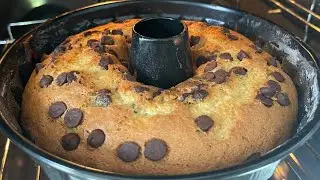 Ciambellone allo yogurt con gocce di cioccolato (sofficissimo ) torta de yogurt con gotas de 🍫