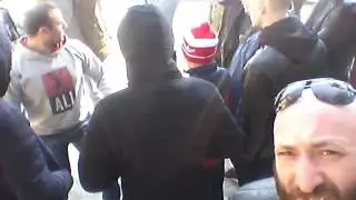Джон Уоррен готовится к съемкам Поедем-поедим в Цхинвале
