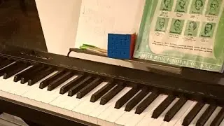 Tocando piano