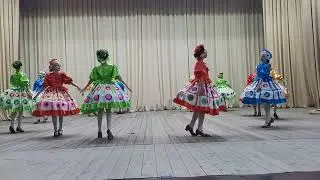 Танец "Дымковские игрушки"