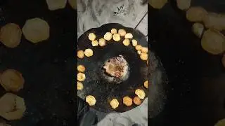Стейк из свинины на Садже 🥩🥔🧅🌶️. #мясо #садж #еда # маринад #meat #готовим#казан#мангал #вкусно