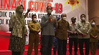 Mendikbud Tinjau Pelaksanaan Vaksinasi Covid-19 bagi PTK di Kota Balikpapan