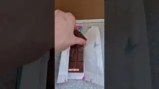 LoL milk chocolate with dragees. Вкусный молочный шоколад с драже. Сладости из Европы. Наш Обзор.