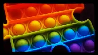 ASMR pop it arc en ciel