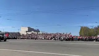 Прямая трансляция: Парад и праздничное шествие в Иже...