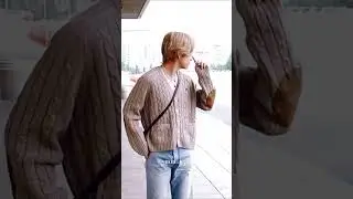 Тэхен в аэропорту. Taehyung at the airport.  