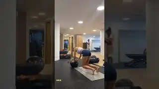 Алиса Шмидт Тренируется