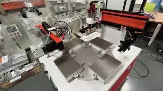 Automatic discharge screen printing machine