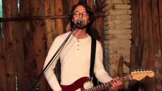Johnny Vatran - Sus și înălțat (Single de debut)