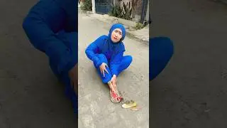 KASIHAN KAKI BUNDA DIJAH BERDARAH KEPLESET KULIT PISANG