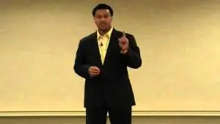 Sam Bell Speaking at Dave Lakhani Seminar