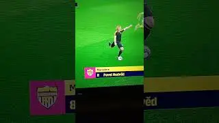 eFootball 2024 Pavel Nedved dalla distanza