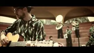 Torreblanca - Como Un Amigo (Official Music Video)
