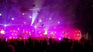 02/12/2023 - Christophe Willem EN CONCERT au Zénith de Lille.