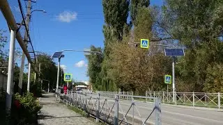 Пройдём улицей Октябрьская от переезда до улицы Бирюкова посёлок Гвардейское Крым 4 октября 2022 год