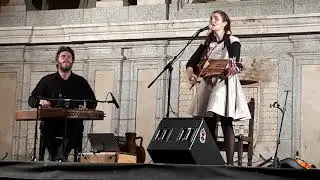 Ana Alcaide y Bill Cooley en Chinchon - Luna sefardita