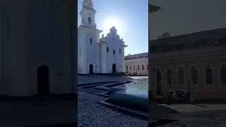 Dándo uma volta pelo Memorial de Curitiba