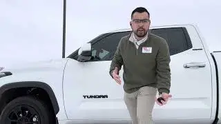 Quick Comparison: 2022 Toyota 4Runner vs. 2022 Tundra Double Cab - 2nd Row Space