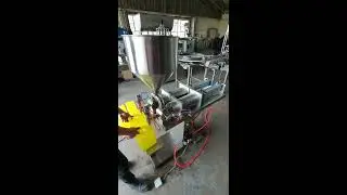 Semi-automatic Double Head Bottle Filling Machine