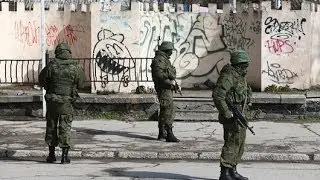 Путин, вводит российские войска в Крым