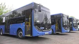 Новые автобусы выходят на маршрут во Владивостоке.