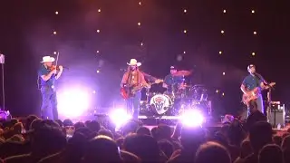 Ian Munsick Band medley