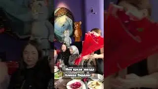 Пригласила своих красоток в ресторан,хотела сделать им приятно и думаю у меня получилось 💚💚
