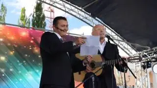 Рустэм Хамитов поёт в День знаний