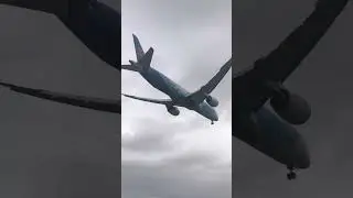 Xiamen Air B787 (United dreaming livery) Landing @ Melbourne YMML Airport. #aviationlovers #aviation