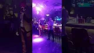 Открыли квартирник с песней "Орлы или вороны"