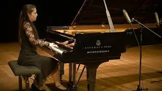 INGA FIOLIA- Bach Prelude and Fuge F-sharp minor (WTC I )