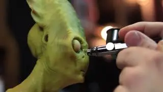 Airbrushing a Typical Hollywood Alien - SuperSculpey - Part 2