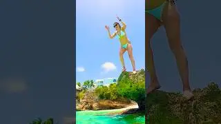 Girls just have Fun🍹awesome beach cliff jumping asmr #beach #shorts