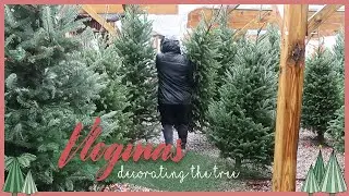 Decorating the Christmas Tree | VLOGMAS