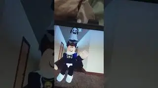 es un juego de roblox se llama from Limbo's meme Animations[+2 MeMes]