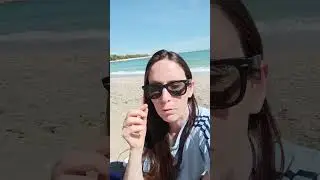 ЗАГАРАЕМ ,купаемся в море. В МАРТЕ