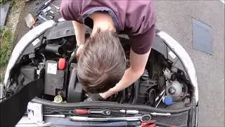 Peugeot 208 1.2 VTi Spark Plugs and Air Filter change