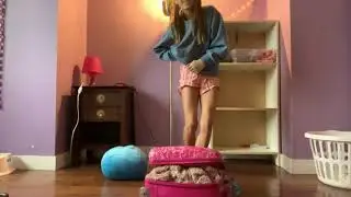 How to close a suitcase